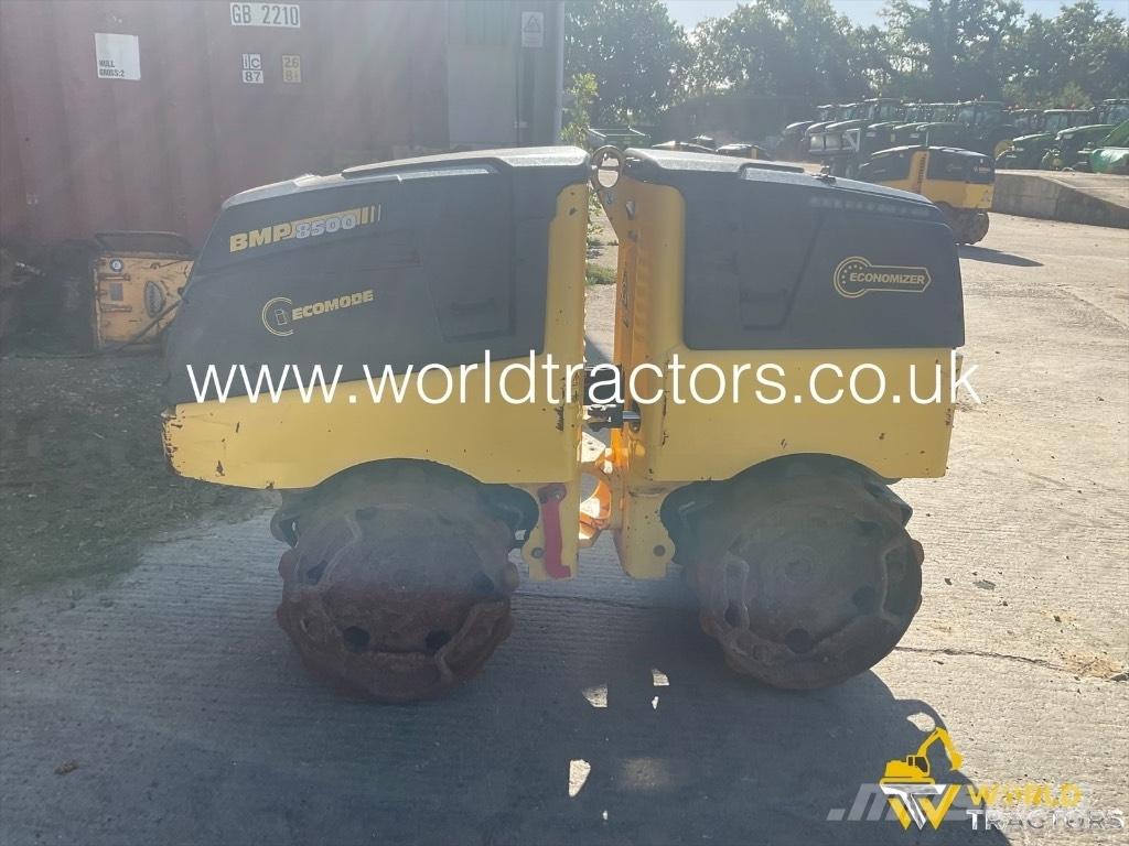 Bomag BMP 8500 プレートコンパクター