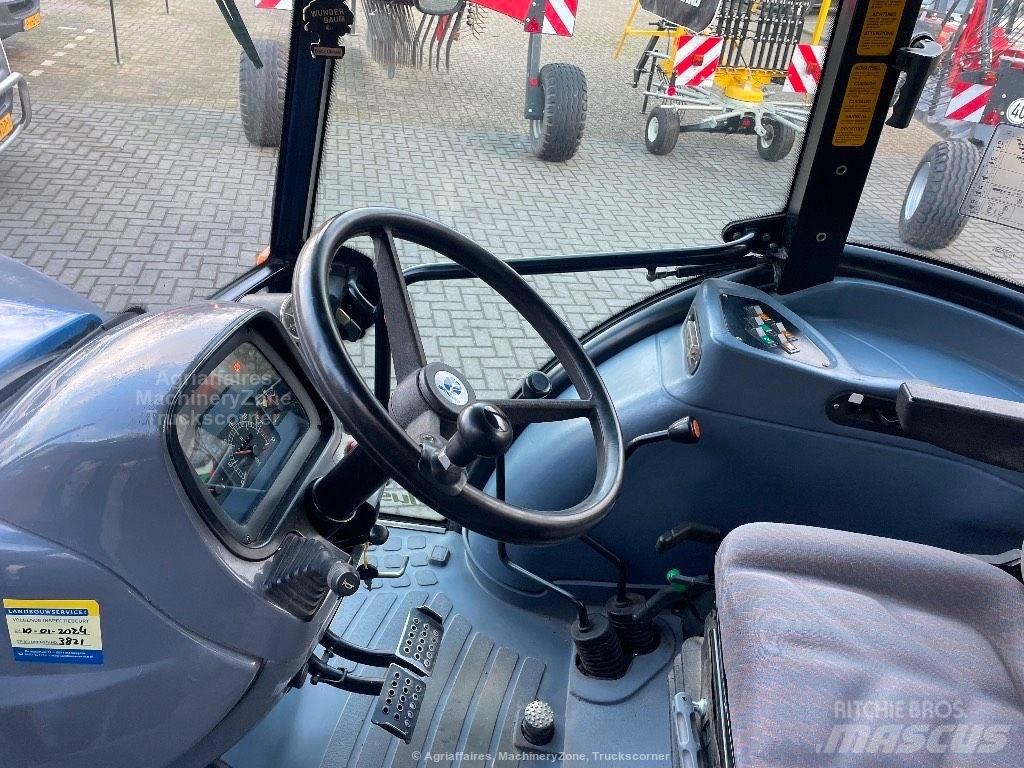 New Holland TD 95 D トラクター