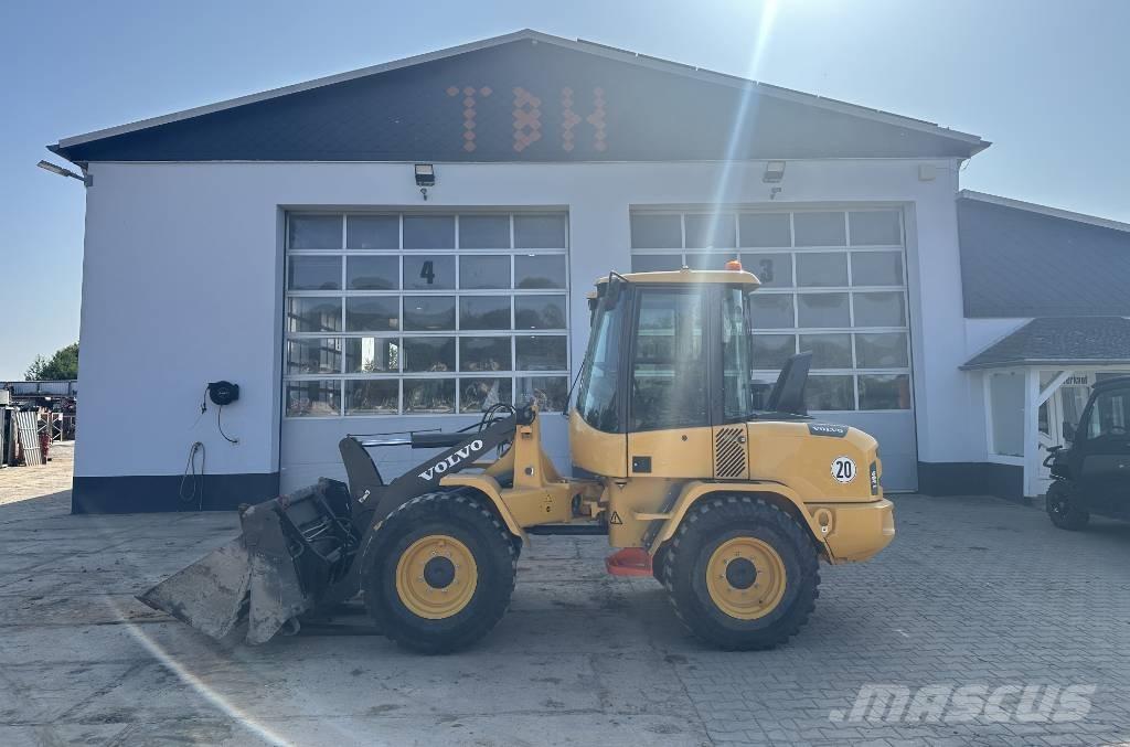 Volvo L 30 G ホイールローダー・タイヤショベル