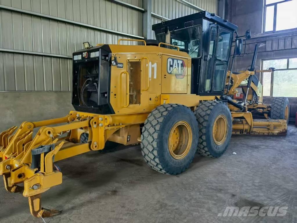 CAT 140 GC モーターグレーダー