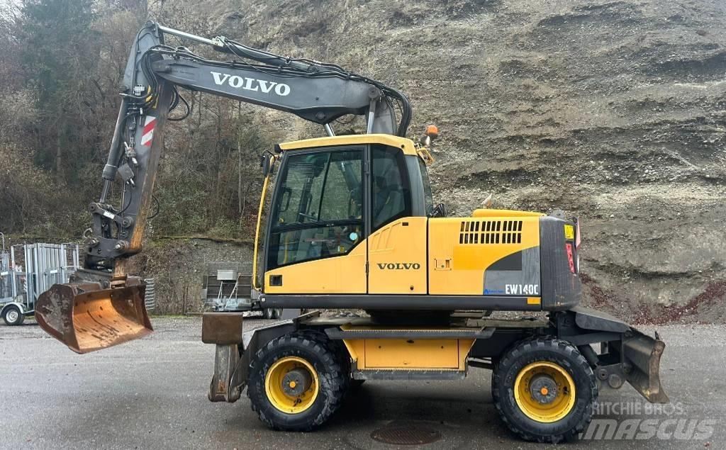 Volvo EW 140 C ホイール式油圧ショベル（パワーショベル・ユンボ・バックホー）
