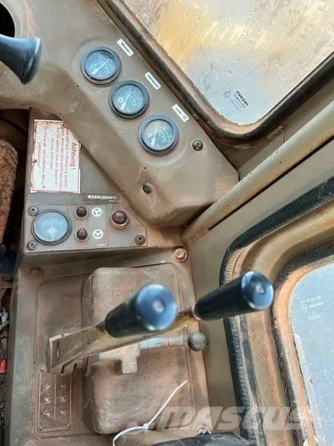 CAT 966D ホイールローダー・タイヤショベル