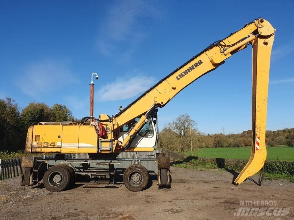 Liebherr A 934 C 廃棄物／工業産廃処理機