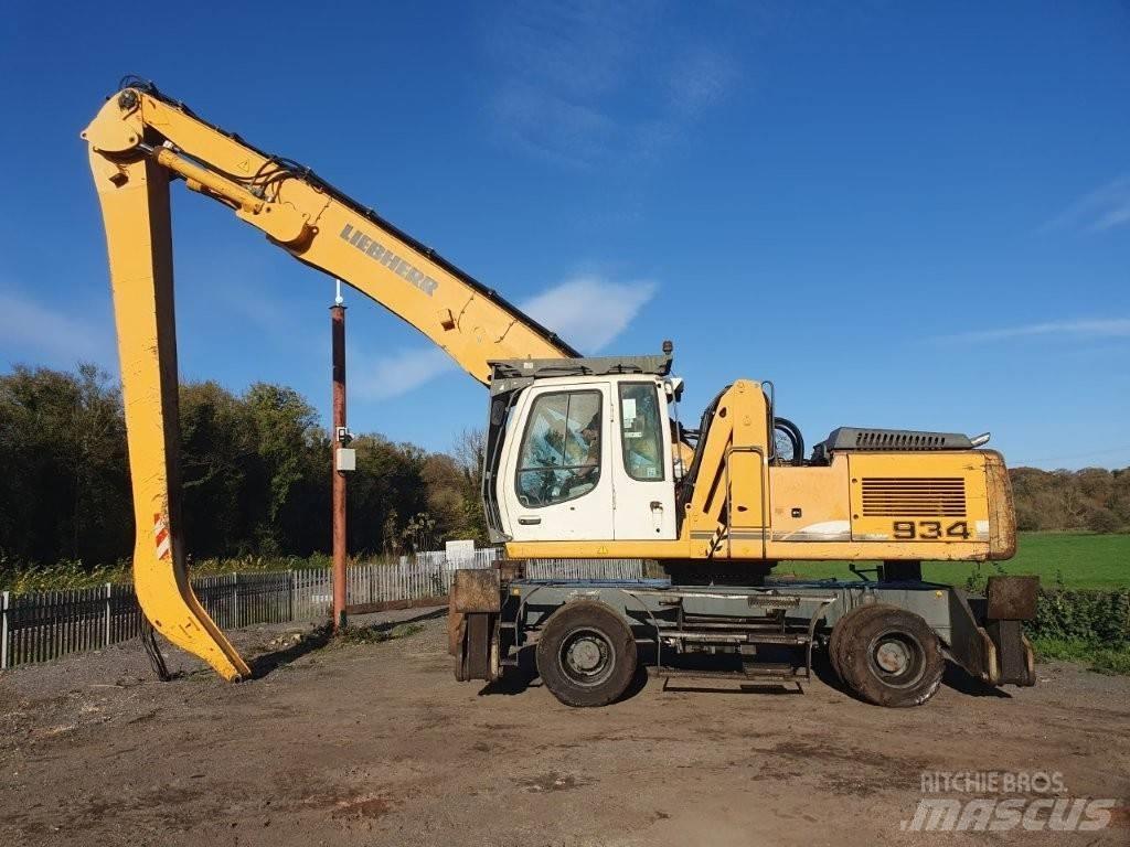 Liebherr A 934 C 廃棄物／工業産廃処理機