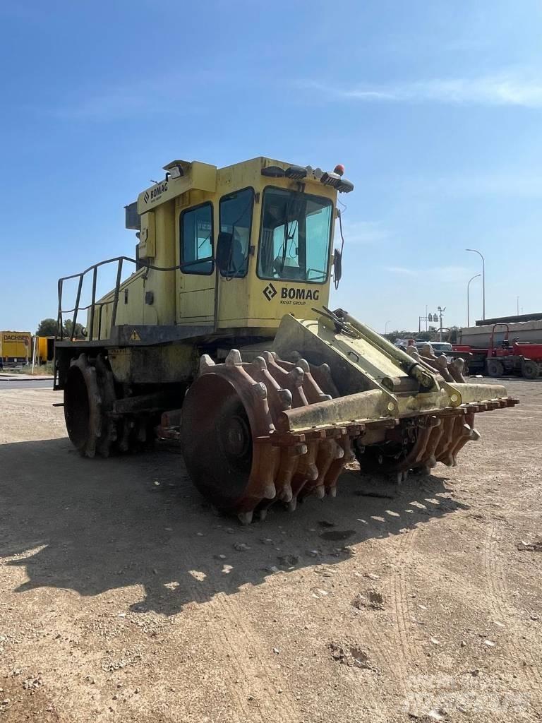 Bomag BC 572 RB 廃棄物コンパクター