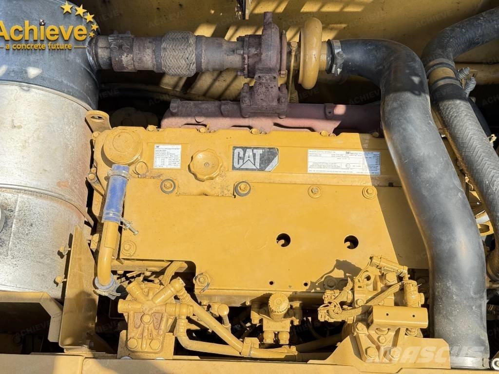 CAT 320 D2 大型油圧ショベル12t以上（パワーショベル・ユンボ）