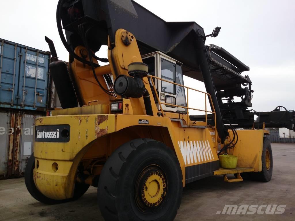 Fantuzzi CS 45 KM リーチスタッカー