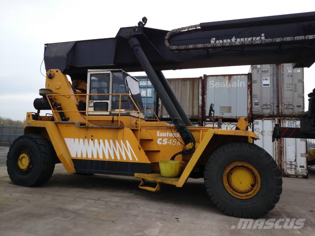 Fantuzzi CS 45 KM リーチスタッカー