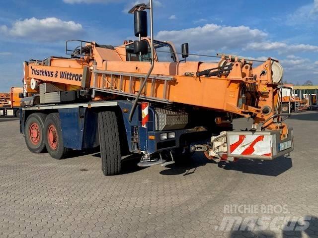 Terex Demag AC 40-1 オールテレーンクレーン