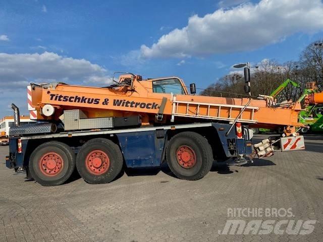 Terex Demag AC 40-1 オールテレーンクレーン