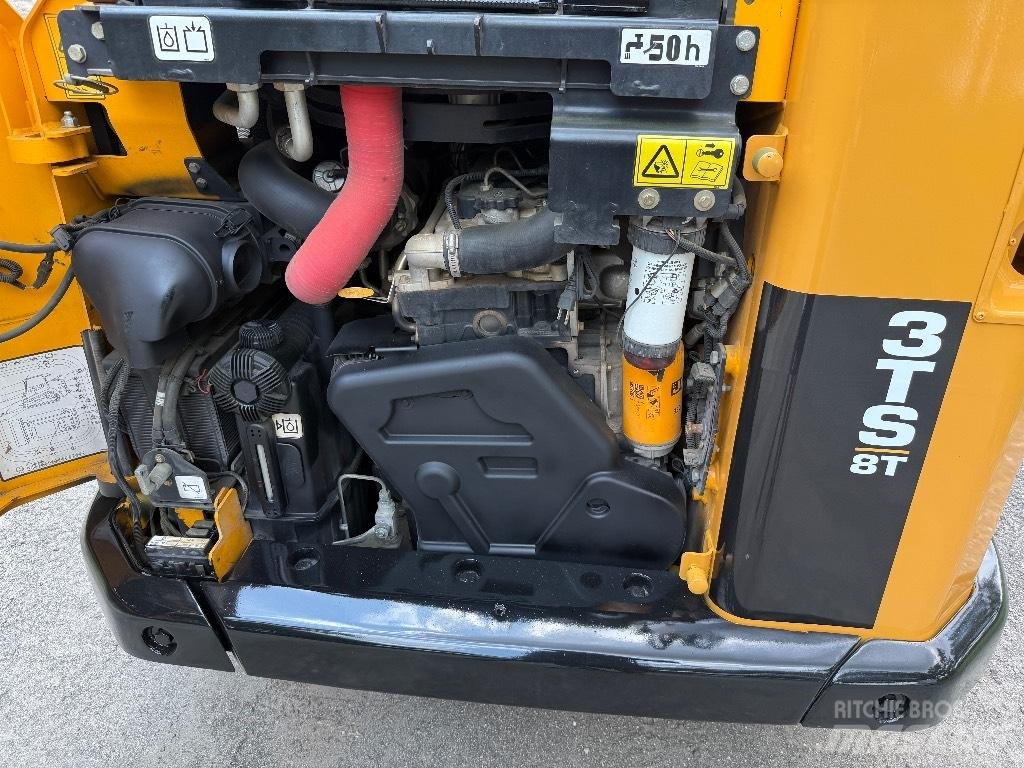 JCB 3 TS-8T スキッドステアローダー