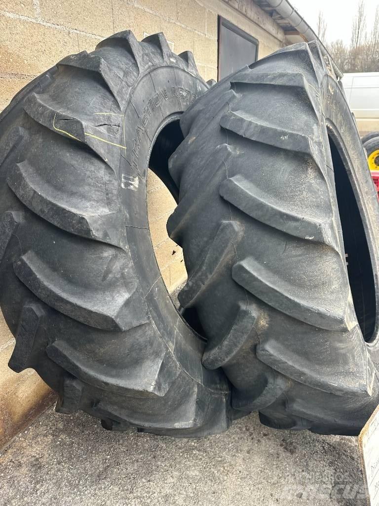 Barum 520/70R38 タイヤ、ホイル、リム