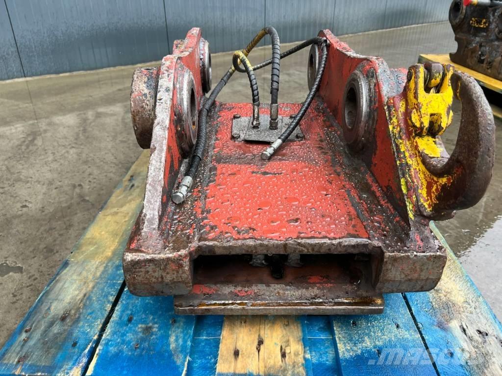 Engcon S70 - 323D クイックヒッチ