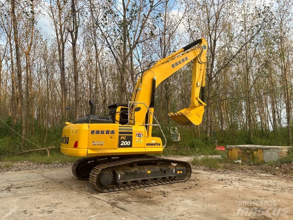 Komatsu PC200-8 大型油圧ショベル12t以上（パワーショベル・ユンボ）