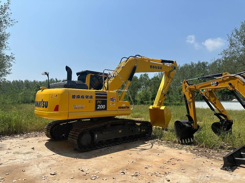Komatsu PC200-8 大型油圧ショベル12t以上（パワーショベル・ユンボ）
