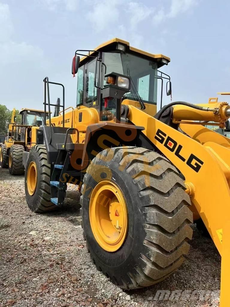 SDLG 956L ホイールローダー・タイヤショベル