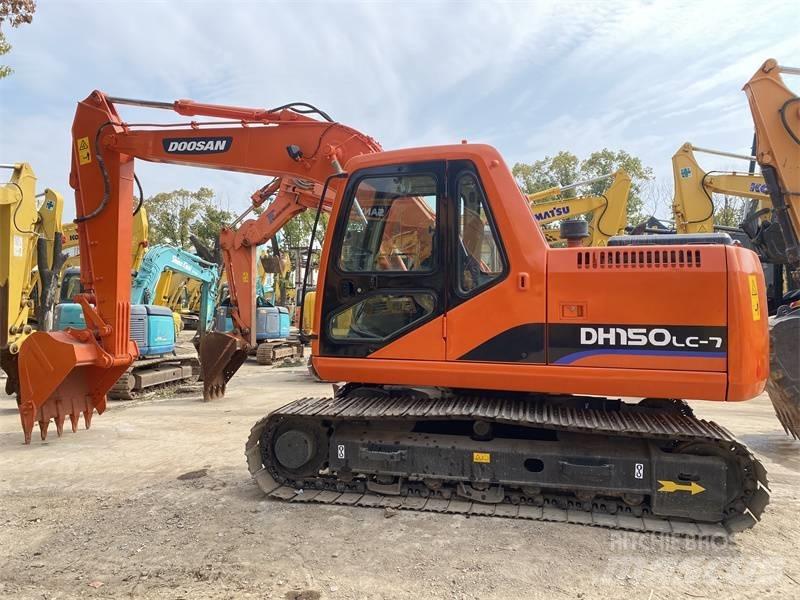 Doosan DH 150 大型油圧ショベル12t以上（パワーショベル・ユンボ）