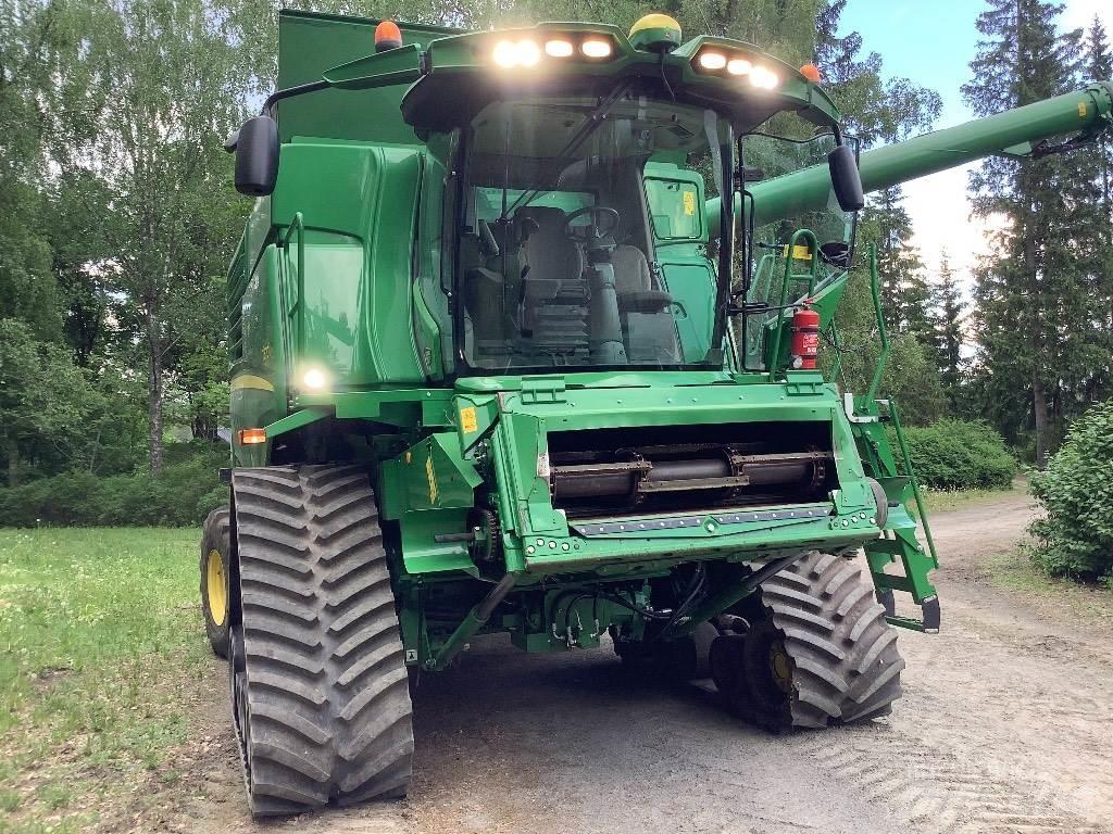 John Deere T 670 コンバイン