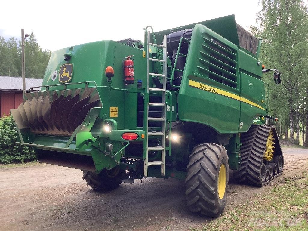 John Deere T 670 コンバイン