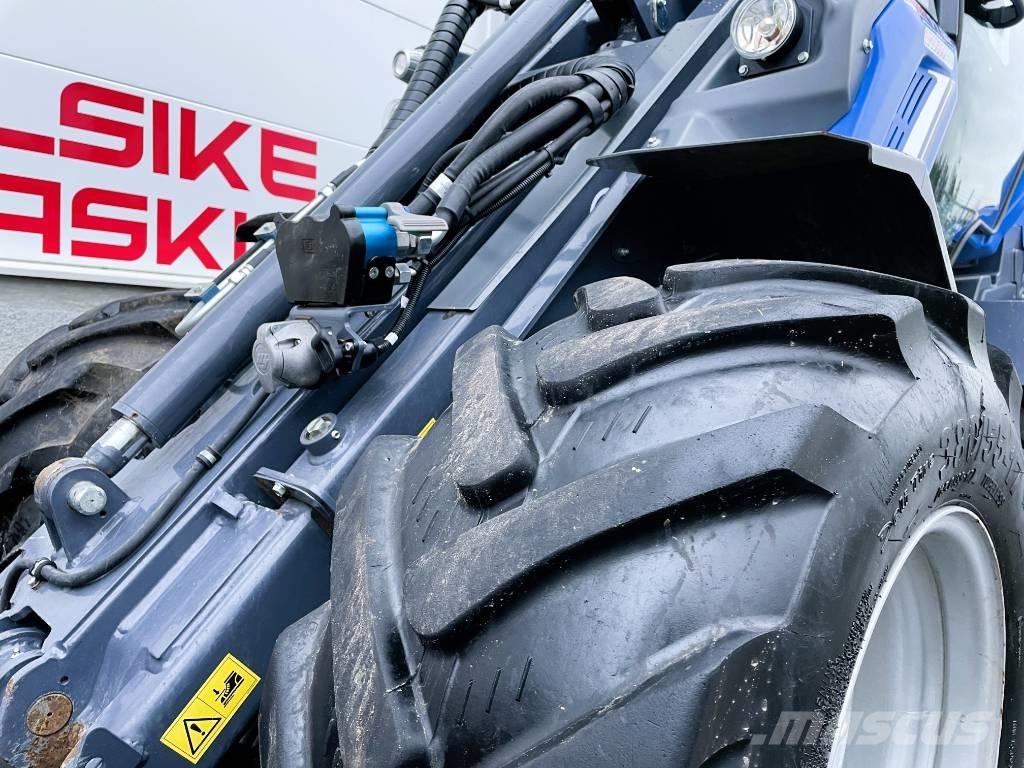 Multione 11.9K テレスコピックホイールローダー