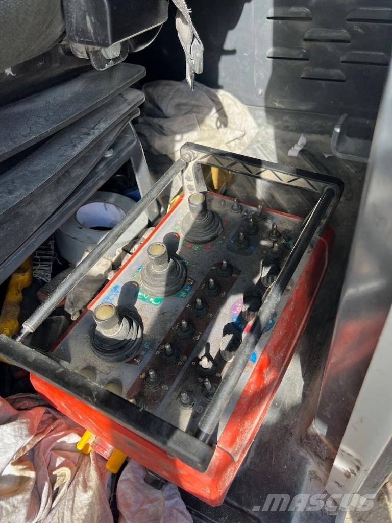 Sandvik DX 800i サーフェイスドリルリグ