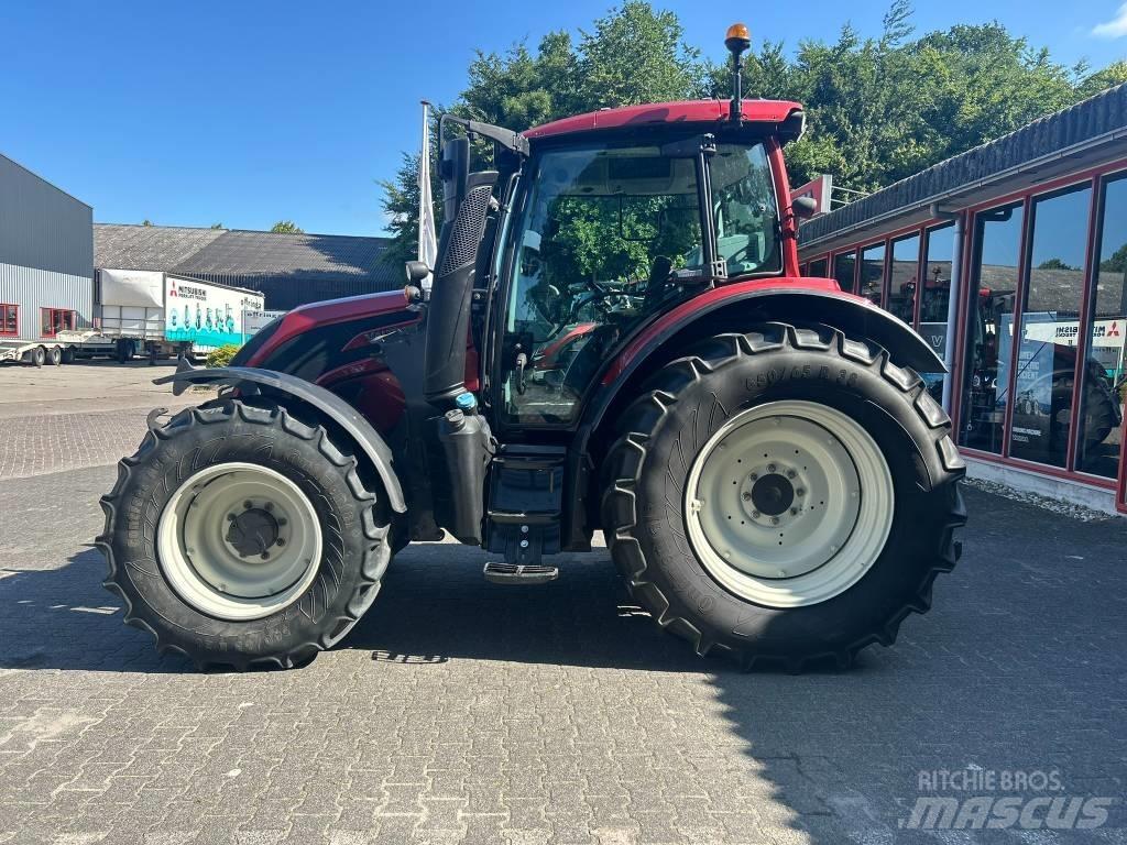 Valtra N 154 A トラクター