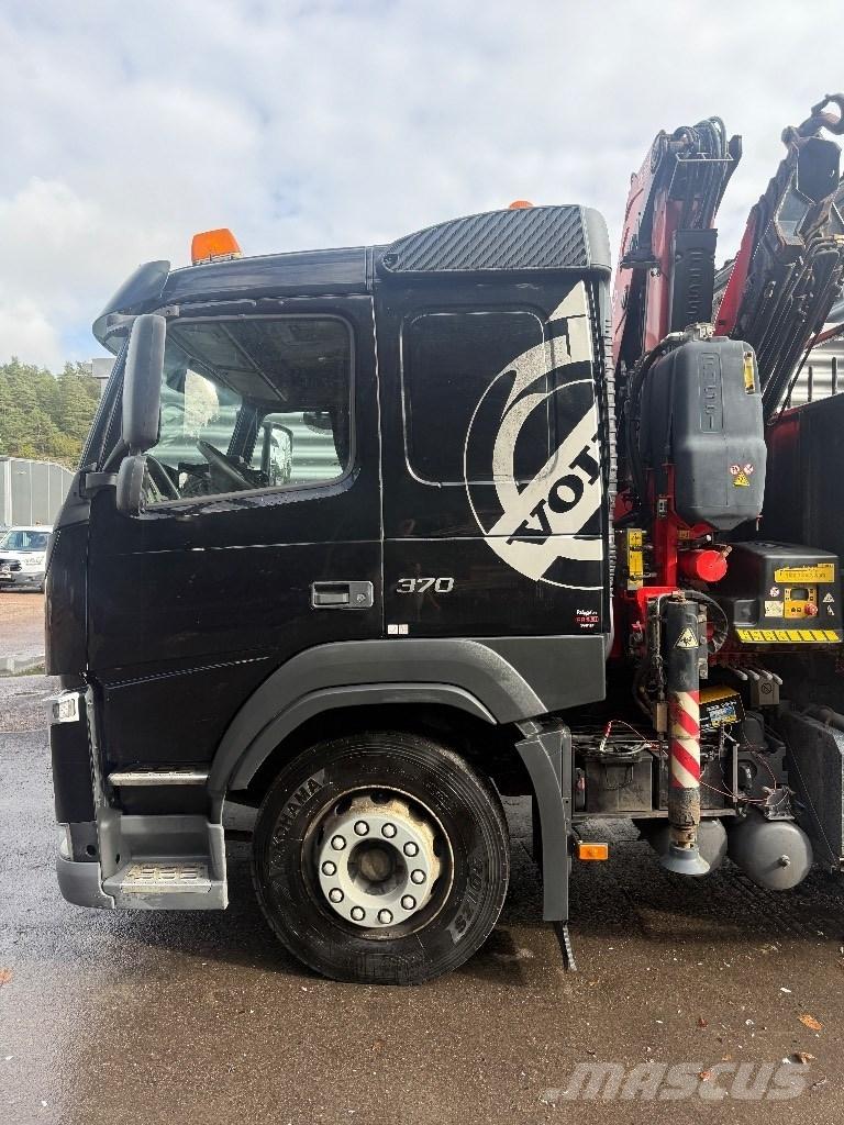 Volvo FM 370 クレーントラック、ユニック車