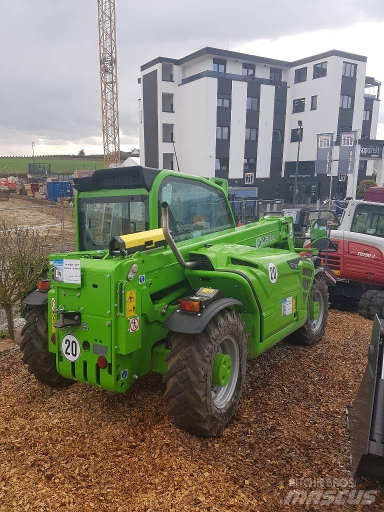 Merlo P 27.6 Plus テレスコーピックハンドラー