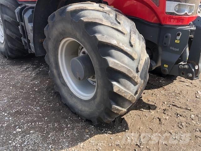 Massey Ferguson 7624 トラクター