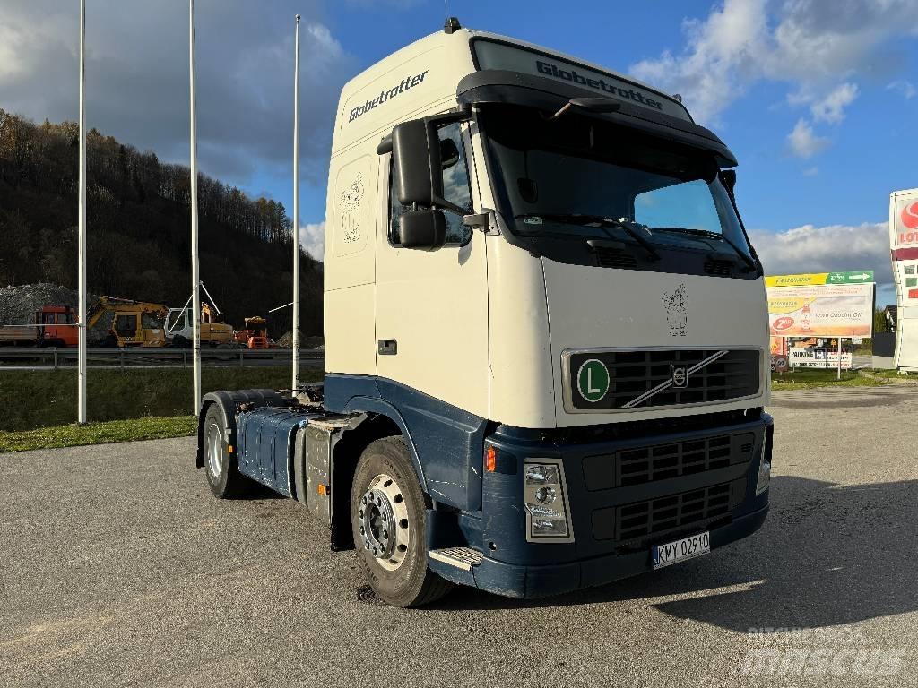Volvo F 12 中古トラクターヘッド | トレーラーヘッド