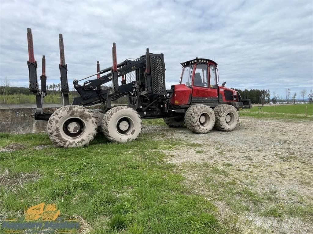 Komatsu 895 フォワーダー