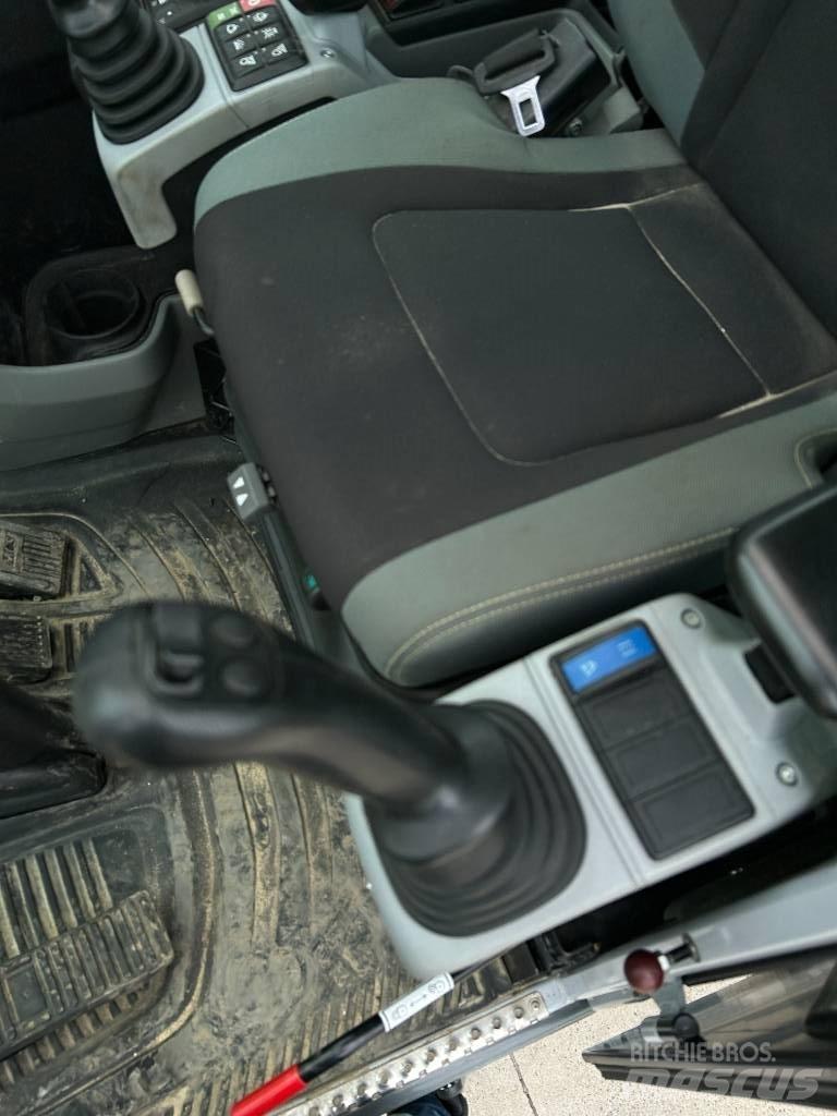 Wacker Neuson EW 65 ホイール式油圧ショベル（パワーショベル・ユンボ・バックホー）