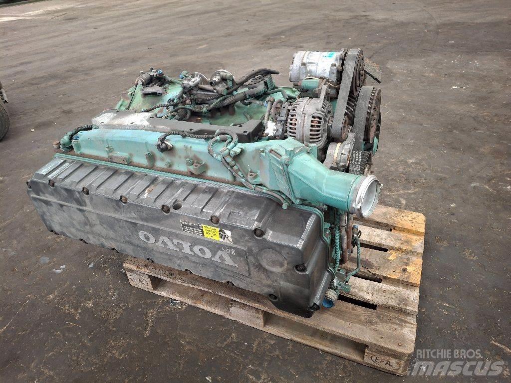 Volvo D12D420 エンジン