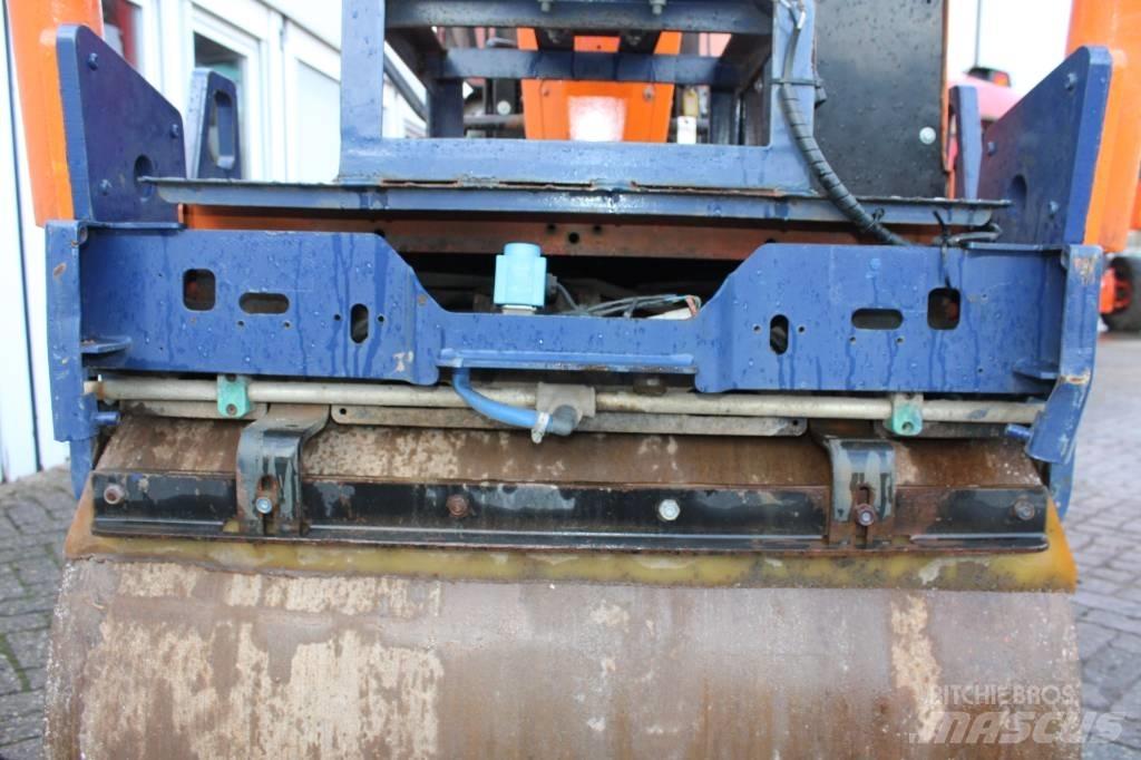 Ammann AV 23 E タンデムローラ