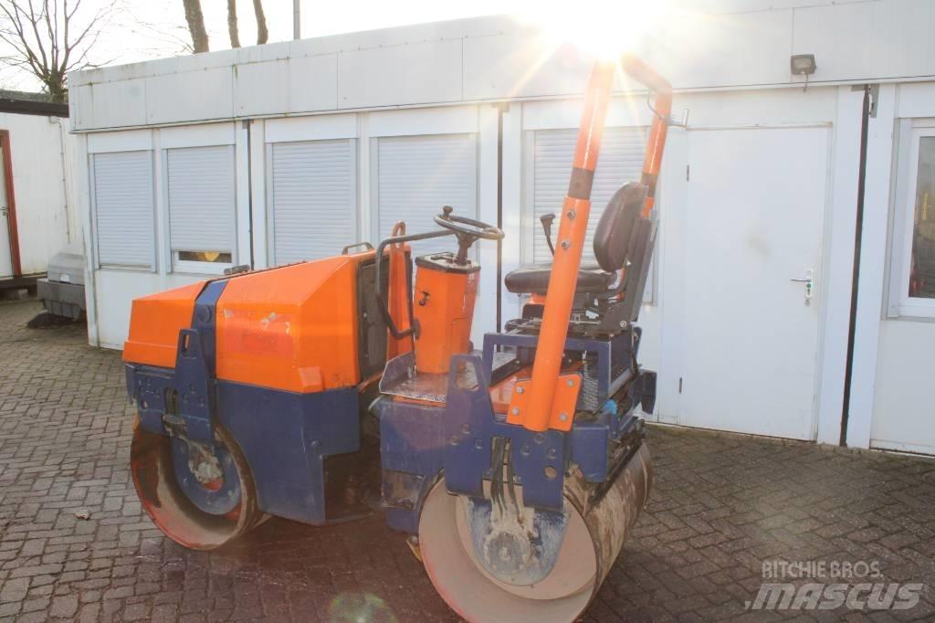 Ammann AV 23 E タンデムローラ