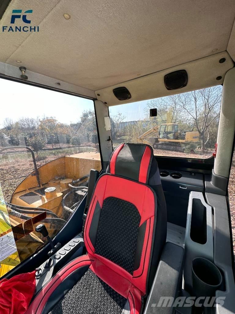 Komatsu PC 70-8 大型油圧ショベル12t以上（パワーショベル・ユンボ）