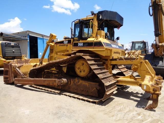 CAT D 6 R II ブルドーザー