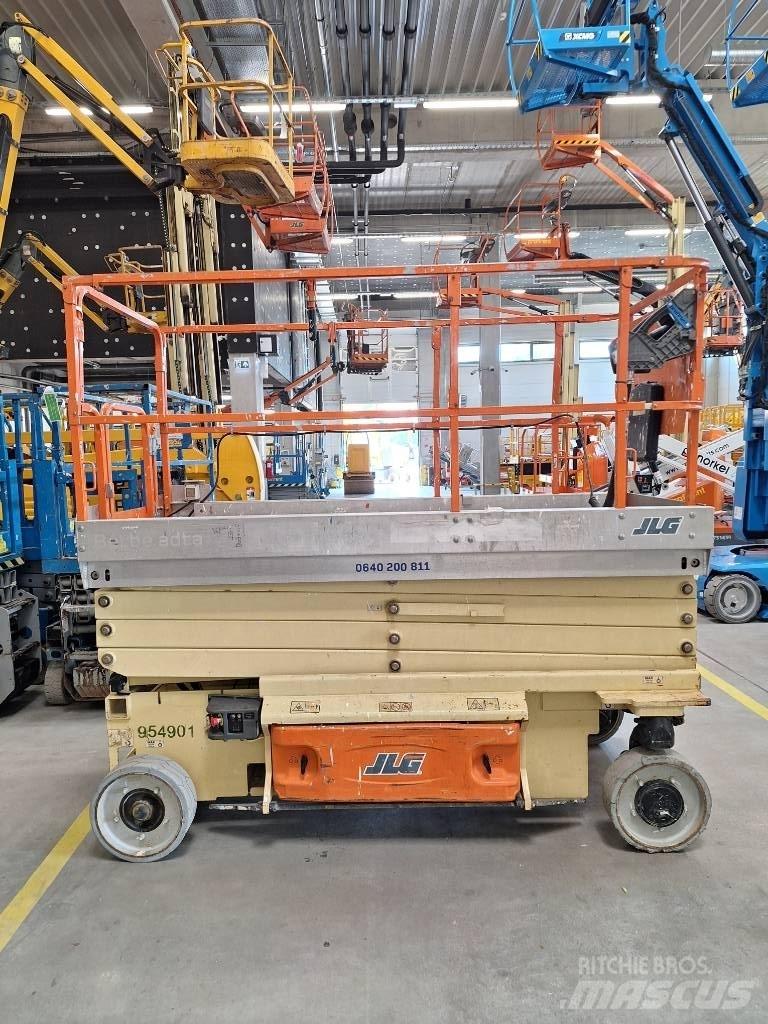 JLG 2646 ES シザースリフト