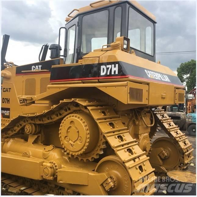 CAT D7H ブルドーザー