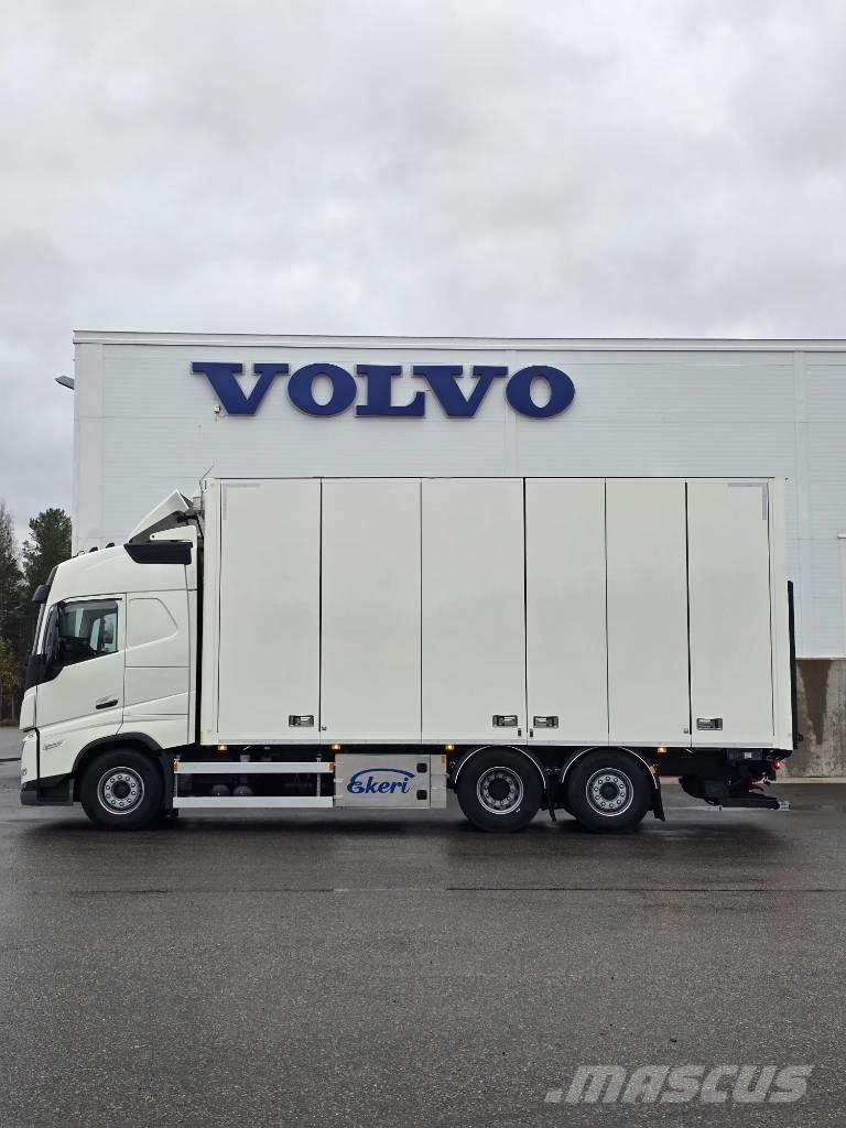 Volvo FH460 冷凍冷蔵車