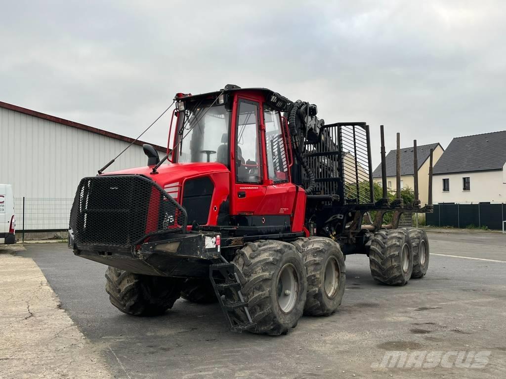 Komatsu 875 フォワーダー