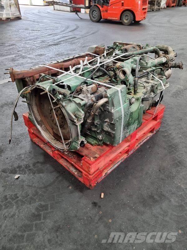 Volvo DH12D エンジン