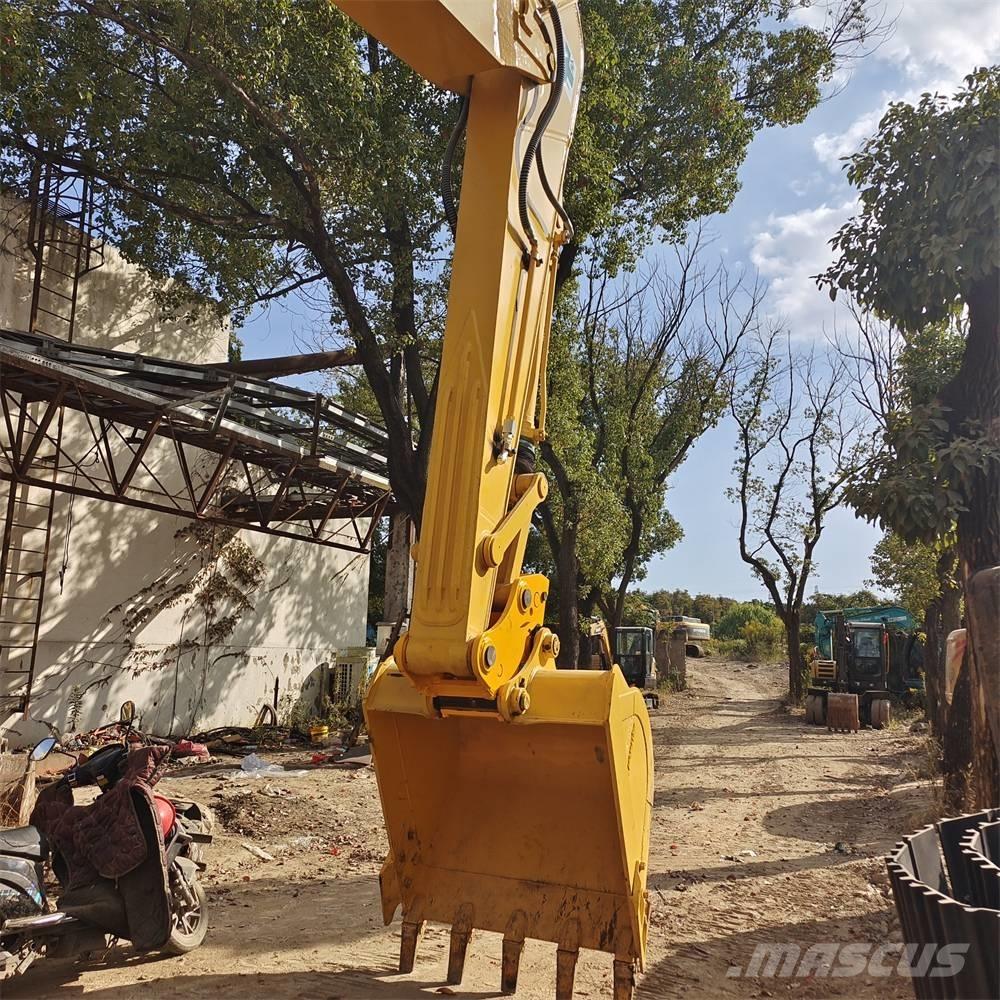 Komatsu PC 240 大型油圧ショベル12t以上（パワーショベル・ユンボ）