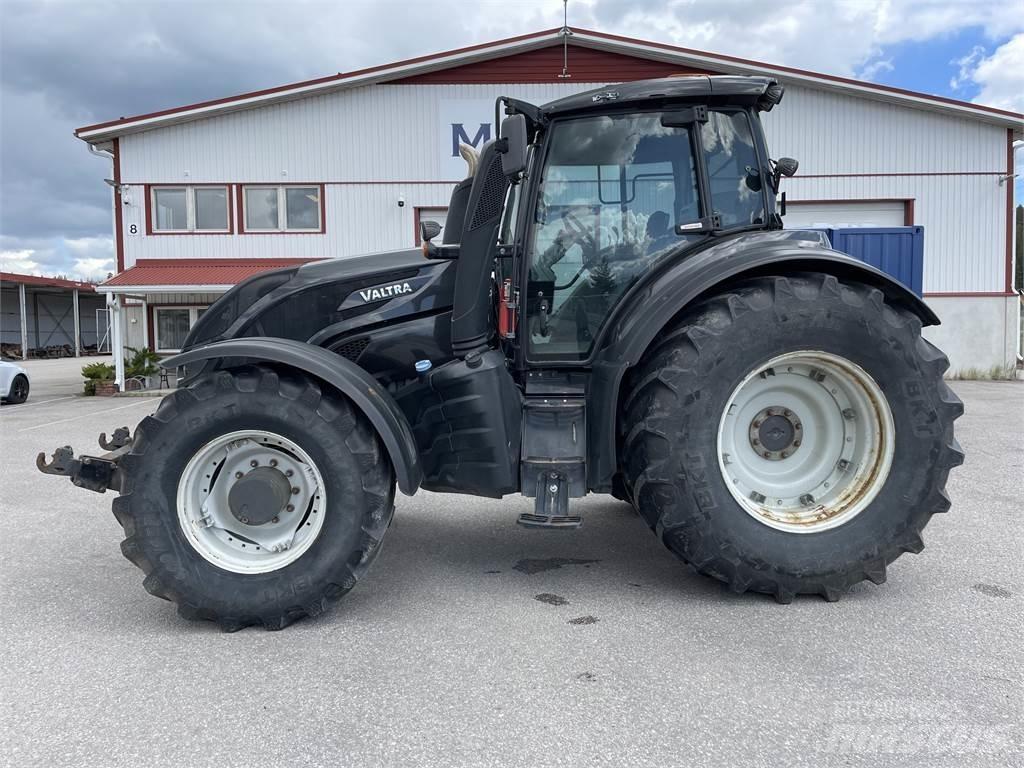 Valtra T234 A トラクター