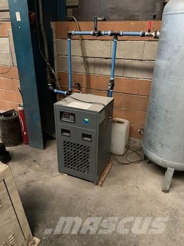 Kaeser SK22 SFC コンプレッサー