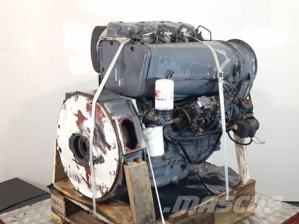 Deutz F4L912 エンジン