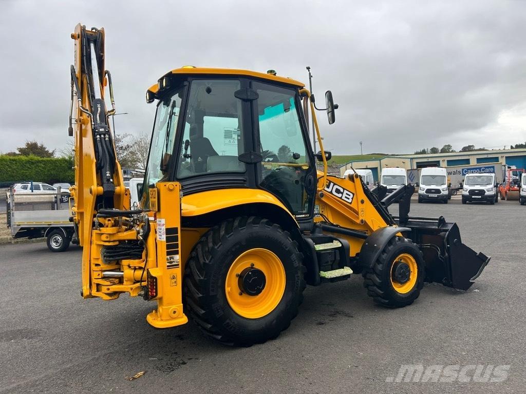 JCB 3CX 81kW / 108 BHP バックホーローダー