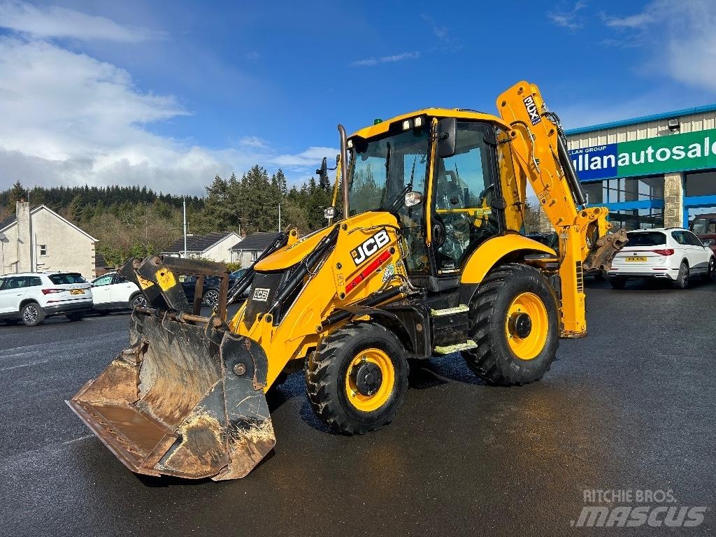 JCB 3CX 81kW / 108 BHP バックホーローダー