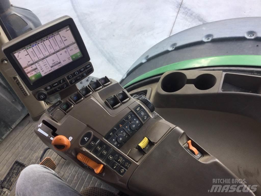 John Deere 8370R トラクター
