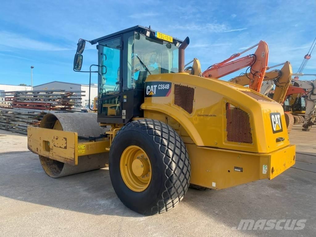 CAT CS64B NVT その他　ローラ　（マカダムローラ等）